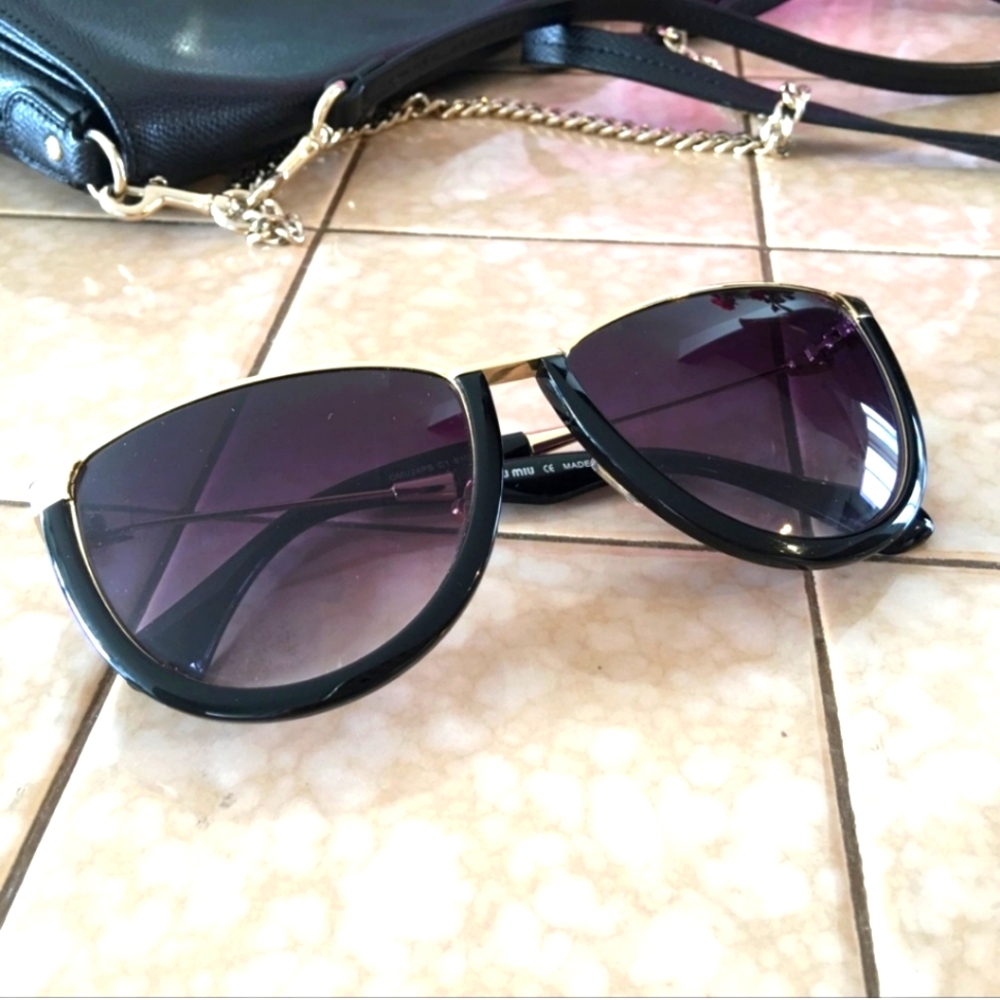 MIU MIU SUNGLASSES